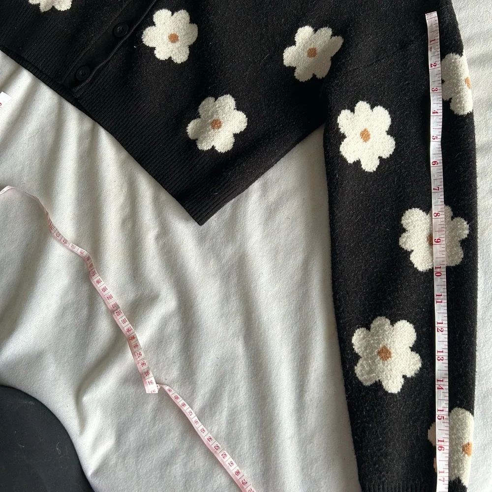Full Tilt Black Cardigan with White Floral Design - Picture 6 of 6
